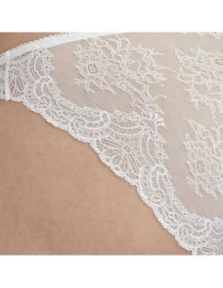 Slip Italien En Dentelle DANSE DES SENS Aubade Opale -Ma Boîte à Dessous Soldes slip italien en dentelle danse des sens aubade opale 1