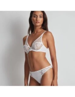 Slip Italien En Dentelle LOVESSENCE AUBADE Blanc -Ma Boîte à Dessous Soldes slip italien en dentelle lovessence aubade blanc 3